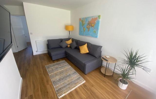Barrow Gurney House | Family-Friendly Stays at The Annexe - Rated 9.8/10