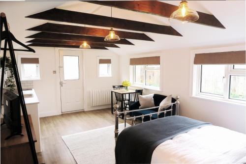 Southampton Apartment | Private Retreat at The Annexe: Rated 9.3/10, Parking Included
