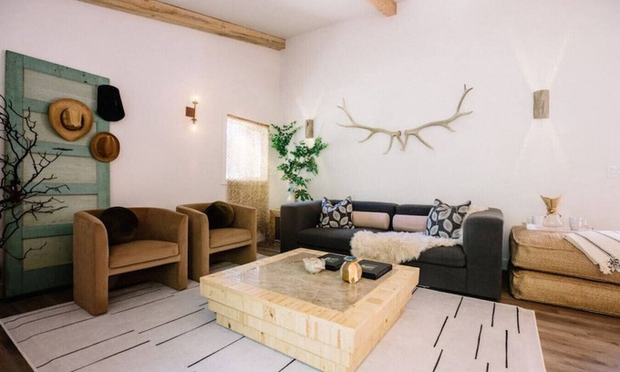 Nevada City Cabin | Pet-Friendly Antler Hotel - Steps to Downtown NC Awaits