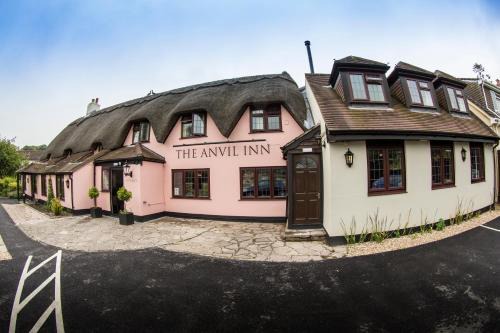 Pimperne Hotel | Discover The Anvil Inn - 4-Star Comfort and Family-Friendly