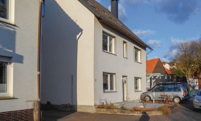 Calenberg Apartment | The apartment is located on the 2nd floor and is comfortably and functionally furnished. Here you ca