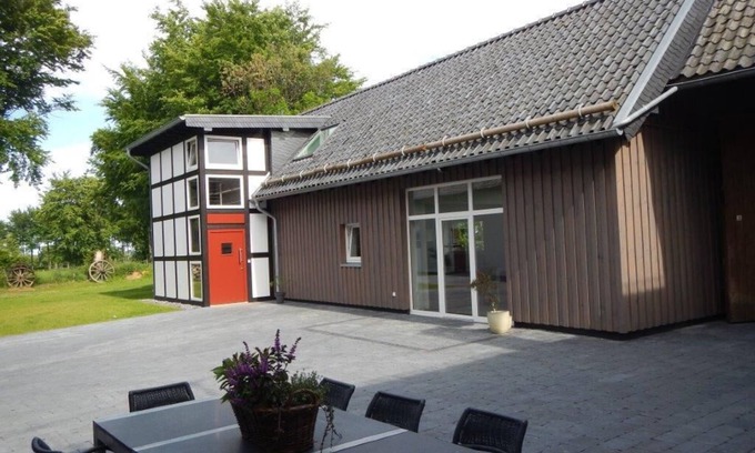 Monschau Apartment | Top-Rated Apartment with Pool & Ocean View Amenities