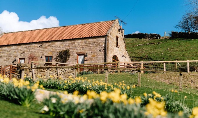 North York Moors National Park House | Discover The Arches: 4-Star Pet-Friendly Retreat Awaits