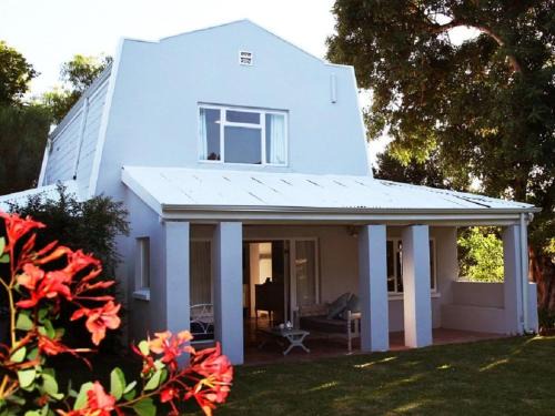 Stanford Apartment | Exceptional Stay at The Ark Holiday Home - Pet Friendly & More