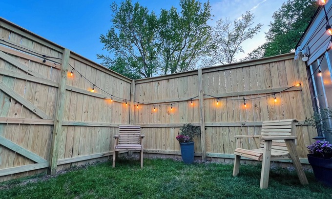 Northeast Virginia Beach House | Experience The Art Door: Minutes from the Beach & Pet Friendly