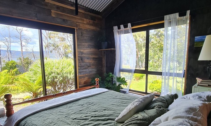 Huon Valley Cottage | Explore Creativity at The Art Studio @ Ripples Art Farm