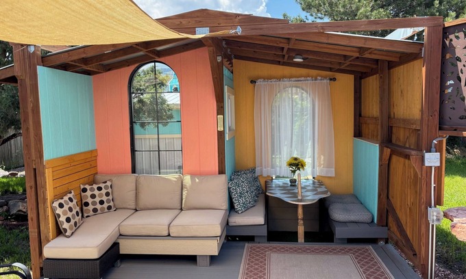 Monument Cottage | Discover The Artist's Cottage: Lake View & Downtown Charm
