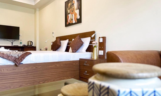 Kolkata House | Visit The Aster Heritage Gold: Rated 9/10 & Pet Friendly
