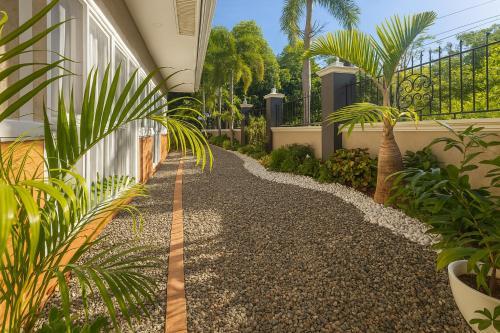 Angeles City Villa | Outstanding Stay at The Residence At Timog Park - 10/10 Rating
