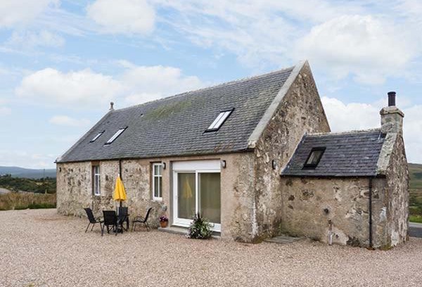 Forsinard House | Child-Friendly Retreat at The Auld Kirk - 4-Star Haven