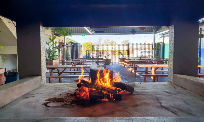 St. George Hotel | Welcoming St George Hotel: Family-Friendly & Accessible Stay