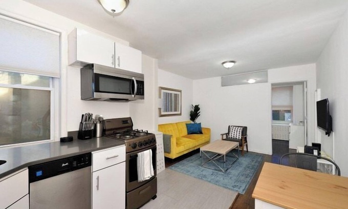 Kips Bay Apartment | Exceptional Stay at The Avery - 1 BR Apartment in NYC