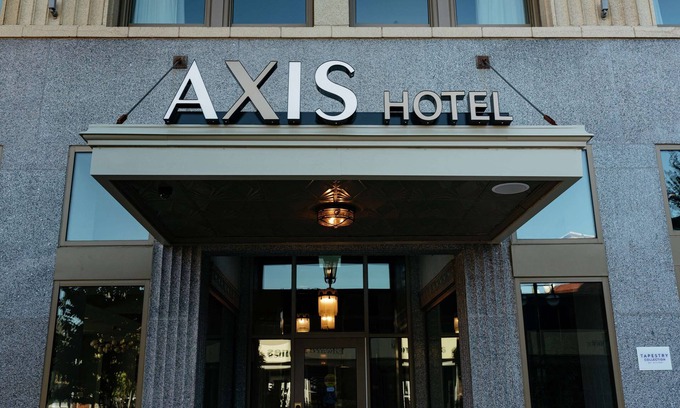 Moline Hotel | Experience The Axis Moline Hotel with Eco-Friendly Comfort
