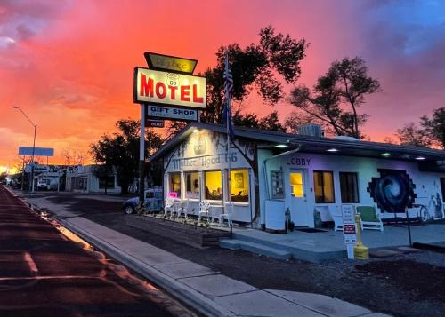 Seligman Hotel | Discover The Aztec Motel & Creative Space - Rated 9.3/10