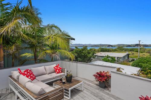 Ohope House | Discover The Bachela: Family-Friendly Ohope Beach Retreat