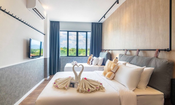 Kampung Simpah Hotel | Discover The Bagan Suite: Spa, Dining & Family-Friendly