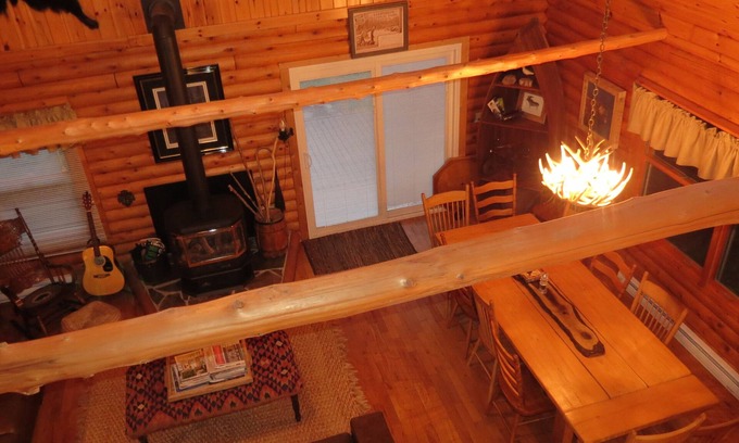 Lion's Head House | Unforgettable Baker Retreat - Log Home with Ocean View