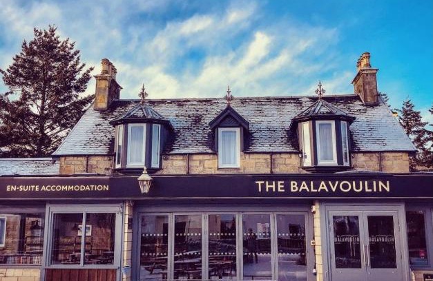 Aviemore Hotel | Relax at The Balavoulin - Pub with Rooms & Family-Friendly