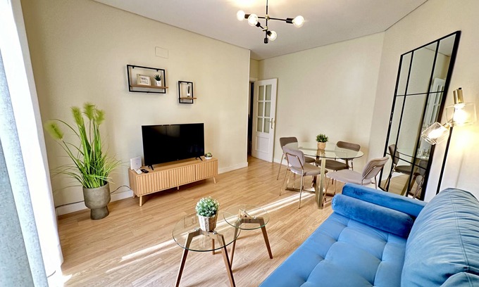 La Catedral Apartment | Discover The Balcony of the Mosque: Spa & Breakfast Included