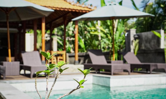 Tampaksiring Villa | Experience The Banana’s Kumbe Villa with Oceanfront Bliss