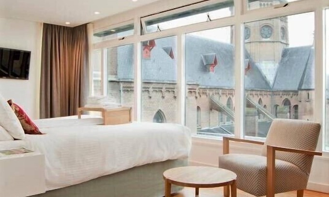 Haarlemmerbuurt Hotel | Experience The Bank Hotel: Top-Rated Stay with Spa & Dining