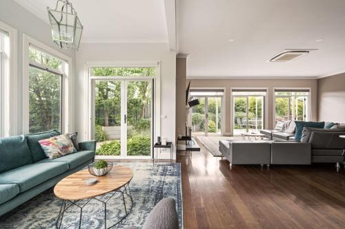 Beechworth House | Exceptional Family Stay at The Banks - 4 Star Rated Hotel