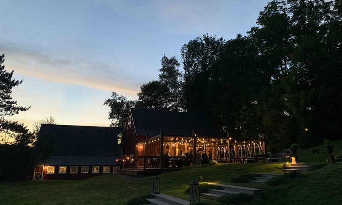 Reading House | Experience The BARN at Reading Farms Estate with Unique Amenities