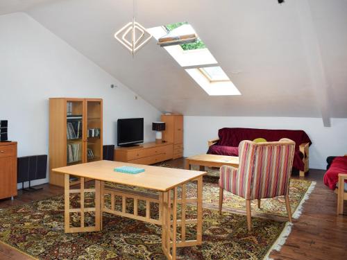 Clayton House | Discover The Barn: Pet and Child Friendly Retreat