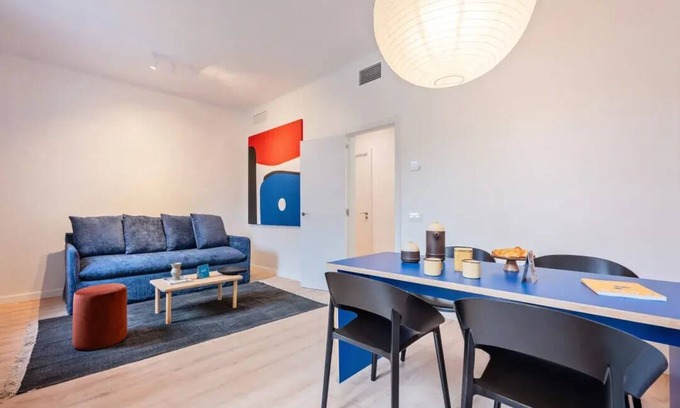 La Nova Esquerra de l'Eixample Apartment | Exclusive MIRÓ BUILDING for Groups, Oceanfront Amenities!