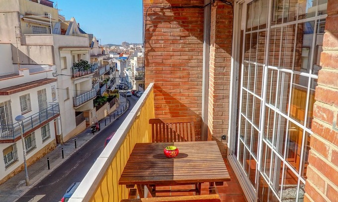 Sitges Apartment | Beach Apartment by Hello Homes Sitges: Guest Rated 10/10