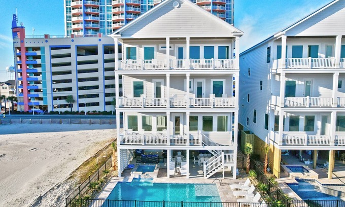 Cherry Grove Beach House | Cozy Beach Club House with Private Pool in Cherry Grove