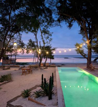 Gili Meno Hotel | Explore The Beach House: Family-Friendly with Pool Access