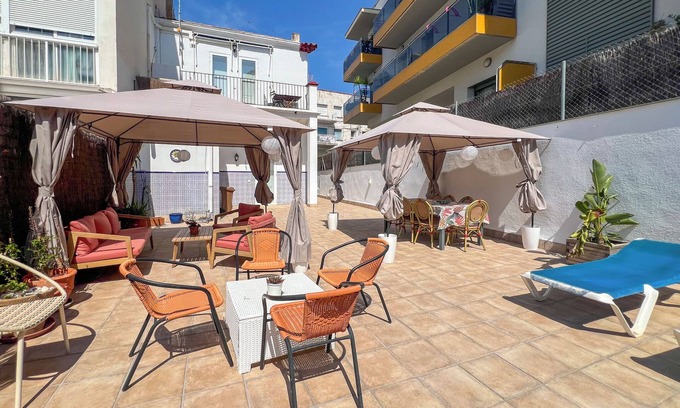 Sitges Villa | Experience Beach House Paradise: Rated 10/10 in Sitges