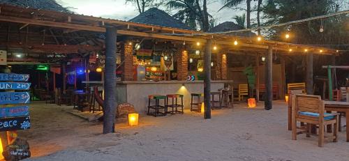 Nilaveli Bed & Breakfast | Beachfront Bliss at The Beach Lovers Nilaveli - 8.7/10 Rating