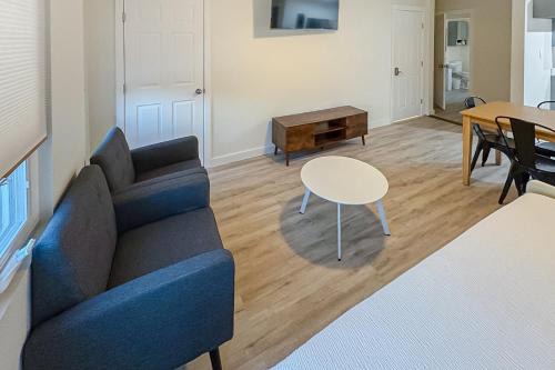 Del Mar Apartment | The Beach Suite #4