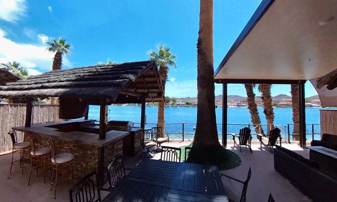 Parker Dam Villa | Idyllic Riverfront Beach Villa 11 on the Colorado River