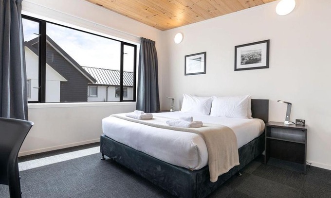 Edgeware Hotel | Discover The Bealey Quarter: 5-Star Comfort & Family-Friendly