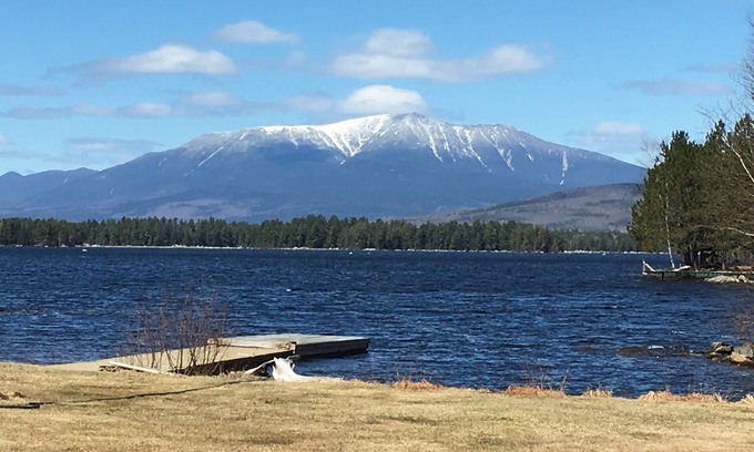 Millinocket Cabin | Enjoy Mt Katahdin Views at BearsDen Lodge with Breakfast