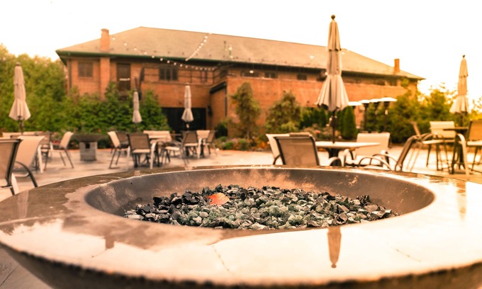 Dallas Hotel | Discover The Beaumont Inn: Rated 9.2/10 with Family-Friendly Amenities