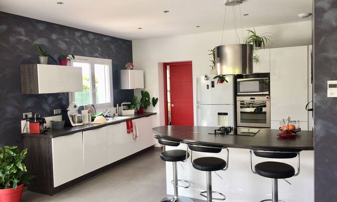 La Cote-Saint-Andre House | Welcoming House of Manon: Perfect for Family Getaways