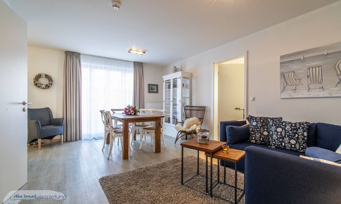 Langeoog Apartment | Elegant Sandpiper Apartment in Scenic Friesengut, Langeoog