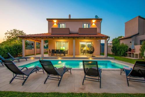 Medulin Apartment | The beautiful villa with a private pool