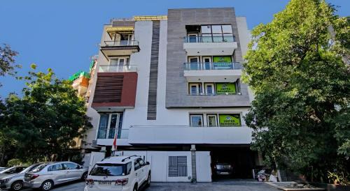Kalkaji Bed & Breakfast | Discover The White Rock: Family-Friendly with Breakfast