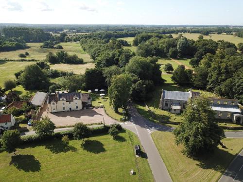 Oxborough Hotel | Pet-Friendly Retreat at The Bedingfeld Arms - Rated 8.3/10