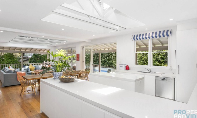 Mosman House | The Beehive in Central Mosman