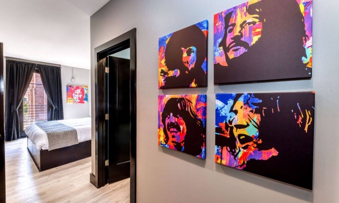 Biloxi Hotel | Experience Oceanfront Bliss at The Bella's Abbey Road Suite