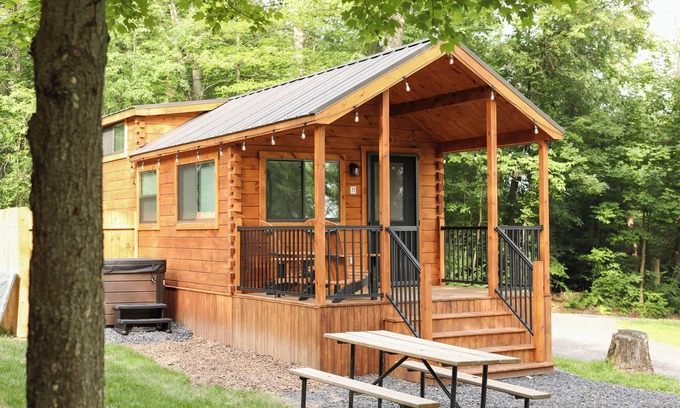Mingoville Cabin | Cozy Tiny Home at Bellefonte Campground with Hot Tub