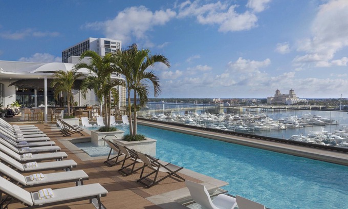 Palm Beach - West Palm Beach Hotel | Discover The Ben West Palm: 4-Star Elegance & Spa Retreat