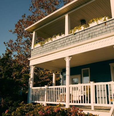 Avon Hotel | Beachfront Bliss at The Bentley Inn with Ocean Views