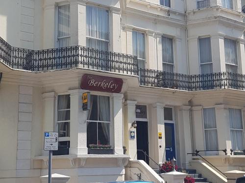 Eastbourne Seafront House | Elegant Stay at The Berkeley Guesthouse with Dining Options